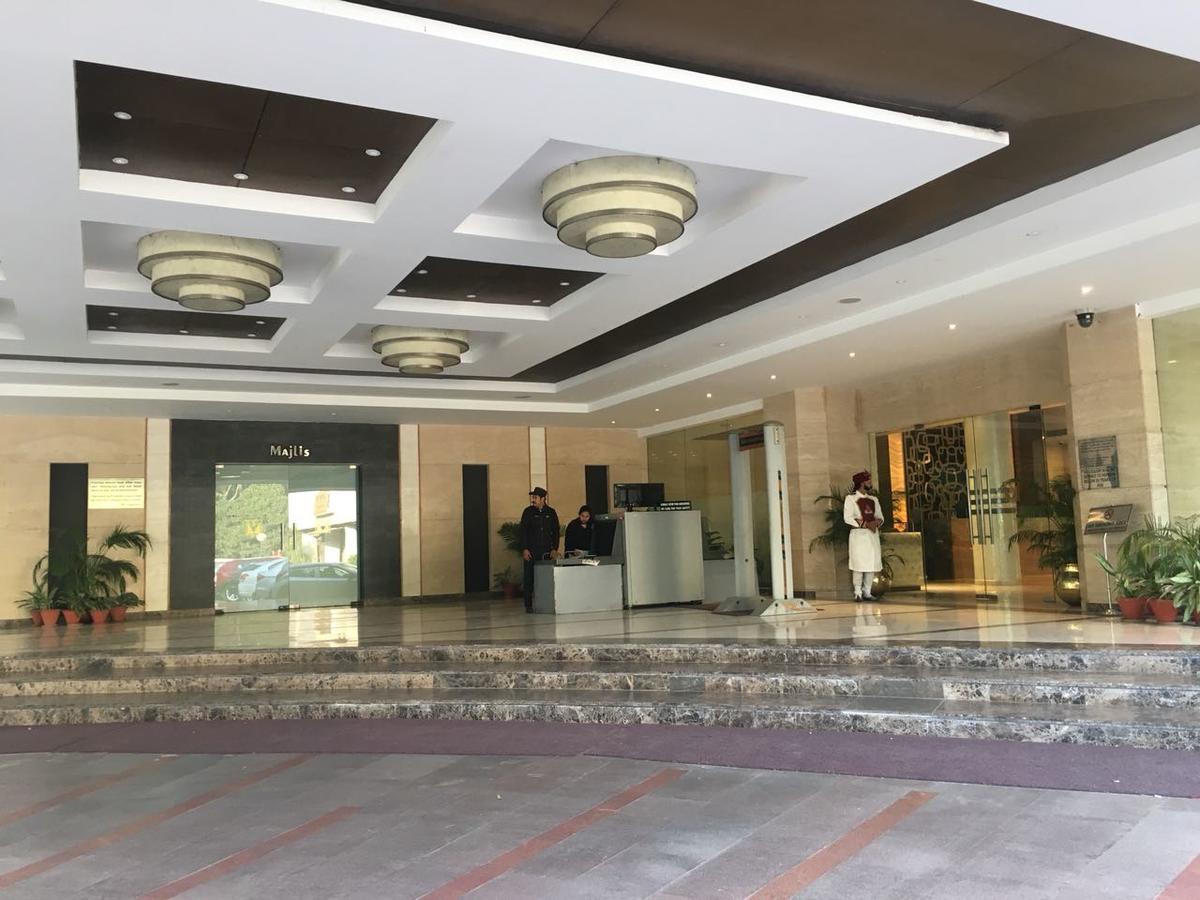 Hotel Shivalikview Chandīgarh Exterior foto